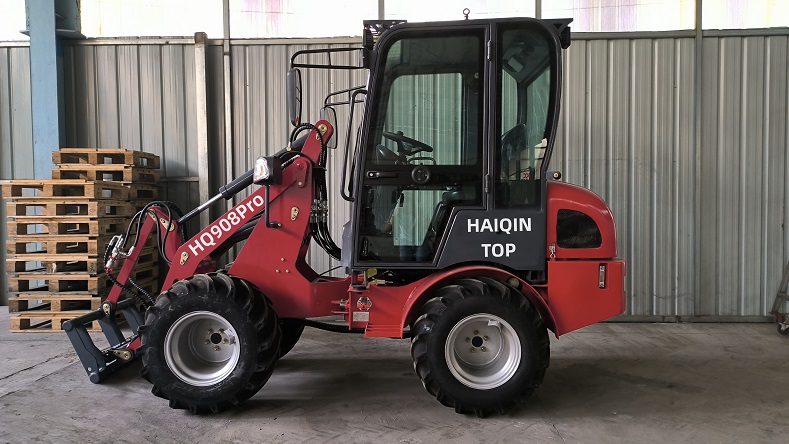 wolf wheel loader with Euro 5 engine , mini articulated wheel loader maintenance way !