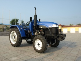 Farm Tractor HQ454