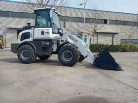 Articulated wheel loader HQ916