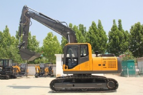 Crawler Excavator HQ135D